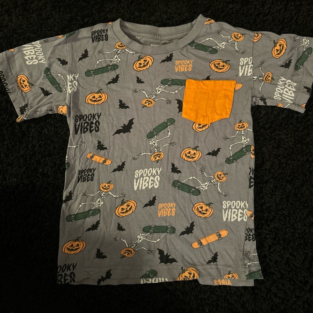 Spooky Vibes Halloween T-Shirt with Orange Pocket